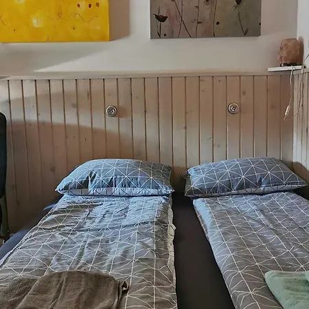 Mountain Vista With Private Sauna - One Bedroom Vakantiehuis *