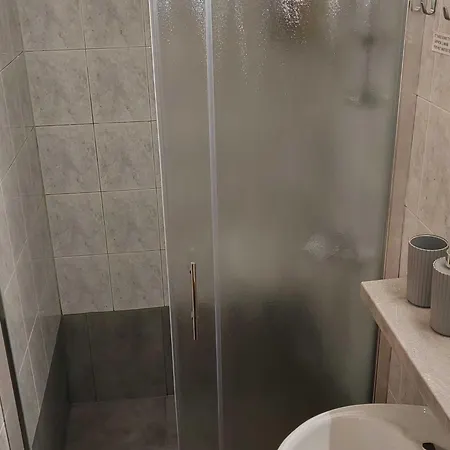 Mountain Vista With Private Sauna - One Bedroom Škofja Loka